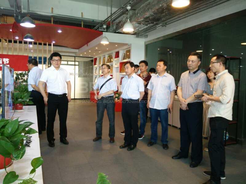 豆神动态|淄博市发改委考察团莅临豆神动漫参观指导